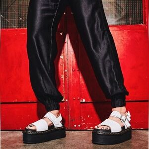 New Dr. Martens Platform Sandals,adjustable,Voss Quad,Hydro Leather